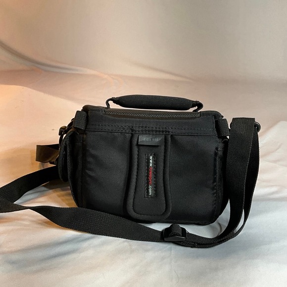 Lowepro Compact Digital Camera Bag - Adjustable Strap & Handle for Easy Portable - Picture 5 of 10